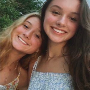 Meet your Posher, Brooke